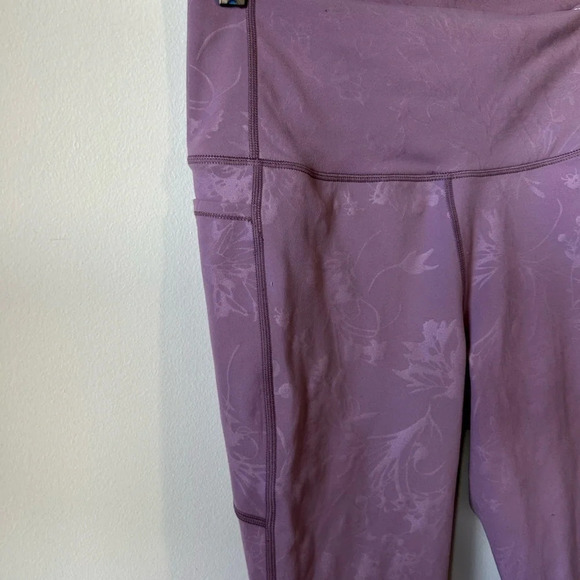 Zyia Purple Floral Capri Leggings - Picture 3 of 5